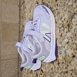 New Balance Little Kids 545 Adjustable Strap Closure Running Sneakers